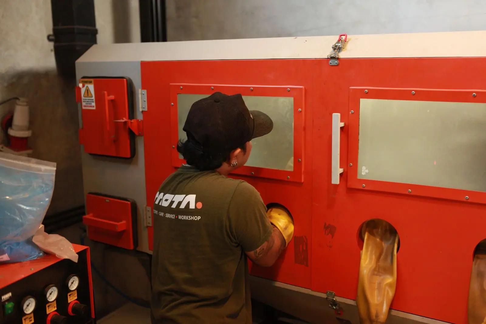 Blasting before paint